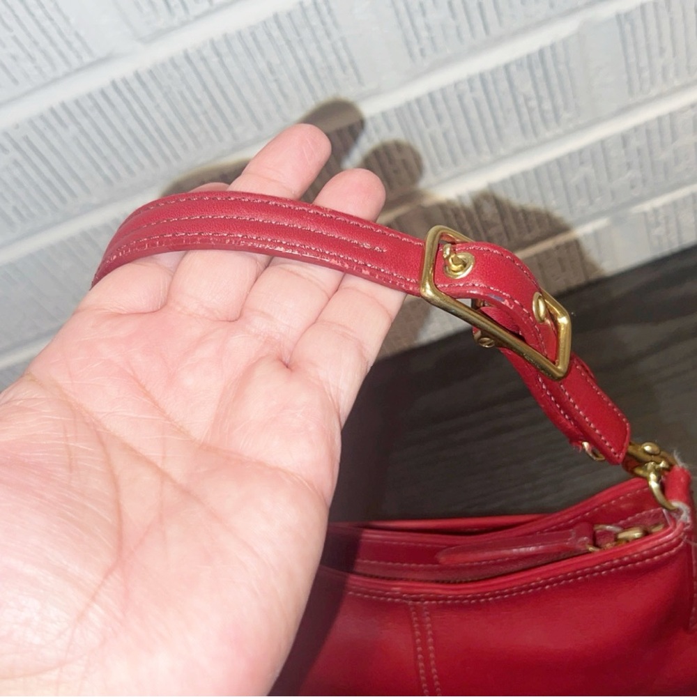 COACH Vintage 9295 Wristlet in Red Leather - Picture 5 of 11
